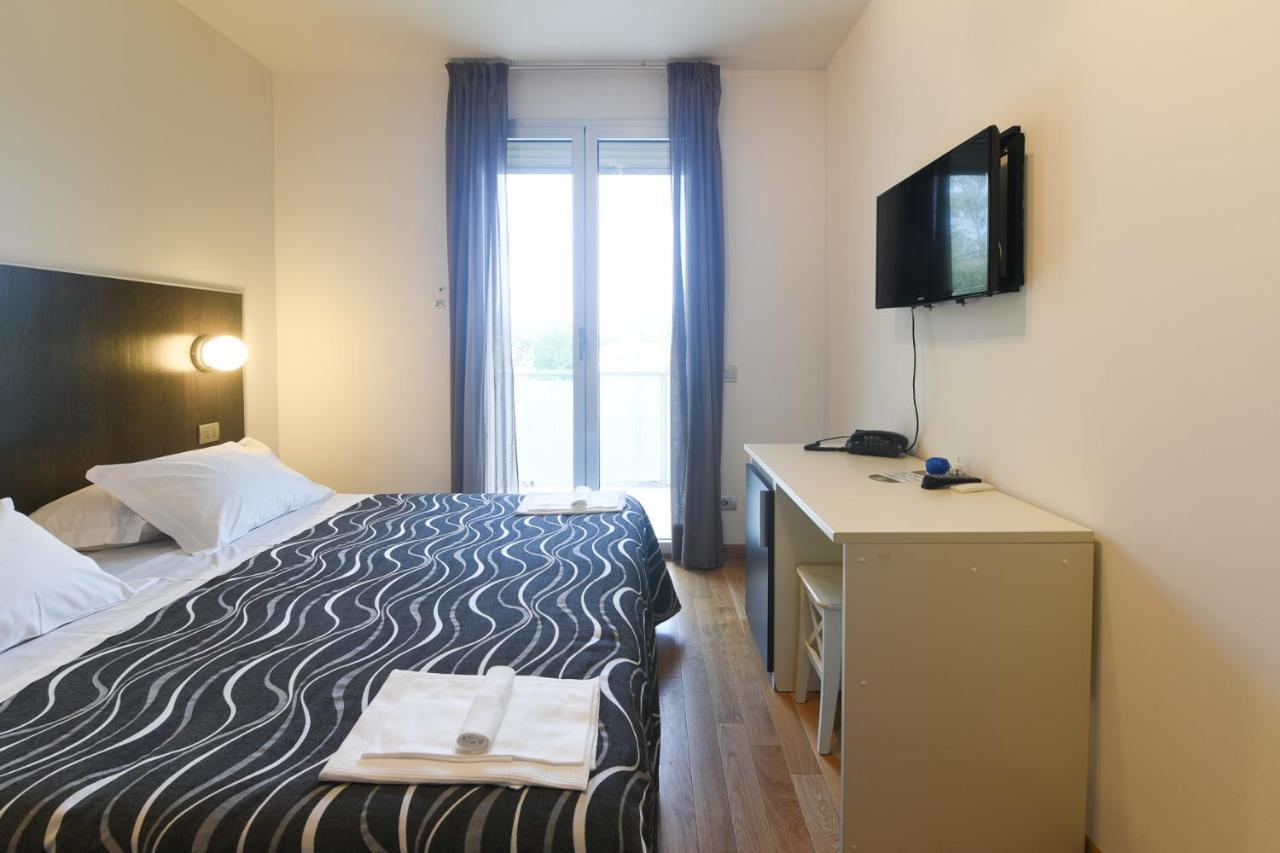 Daglingegneri Hotel Pisa Bagian luar foto